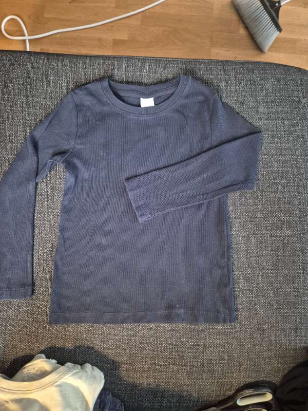 Lindex ribbad mörkblå långärm