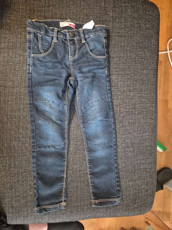 Name It jeans med beige sömmar
