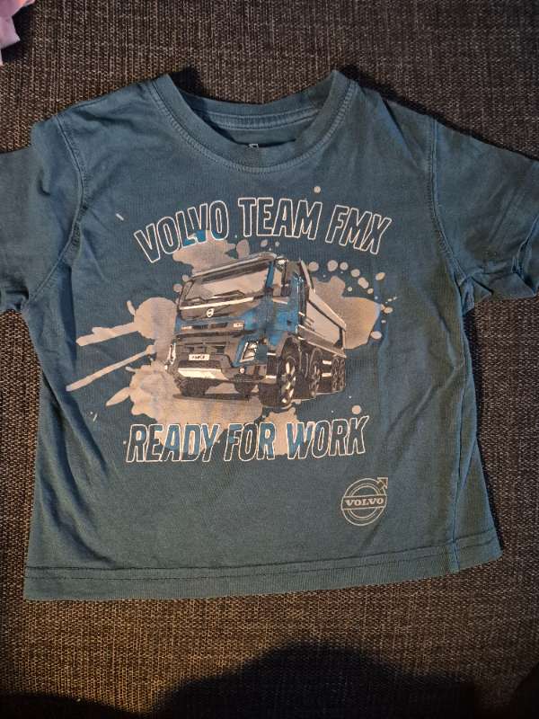 Volvo mörkgrön T-shirt lastbil
