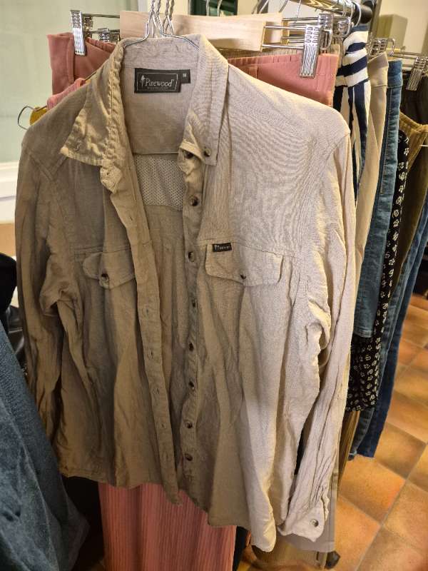 Beige skjorta Pinewood