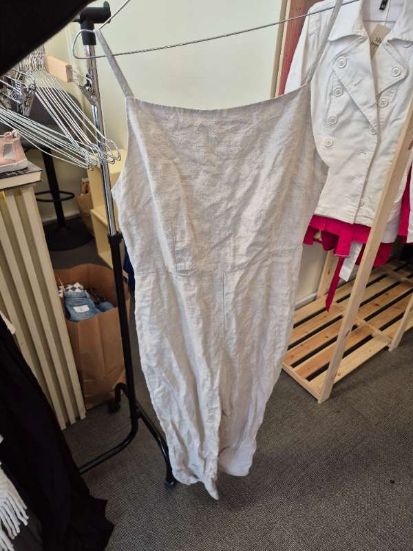 Beige linne byxdress