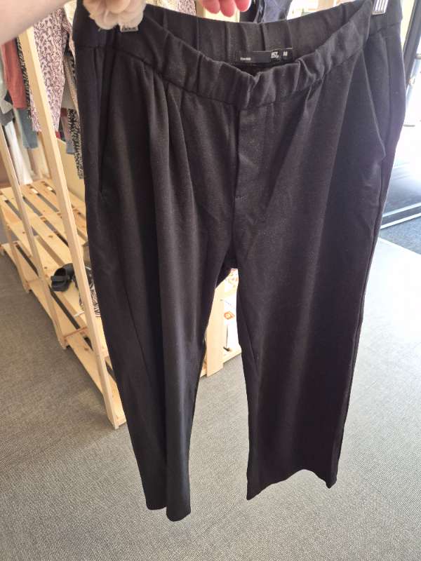Svart byxa 157