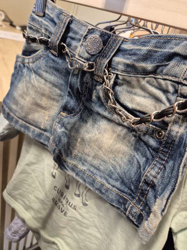 Jeanskjol med skärp