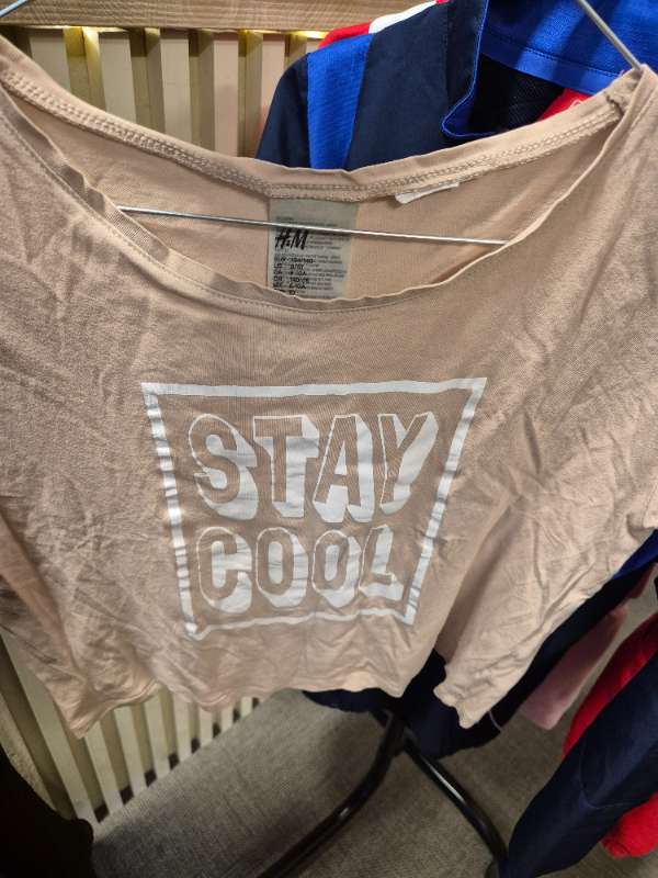 Stay cool hm beige tshirt
