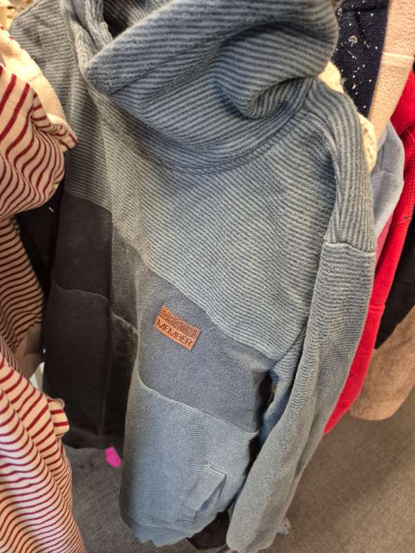 Yigga blårandig tröja