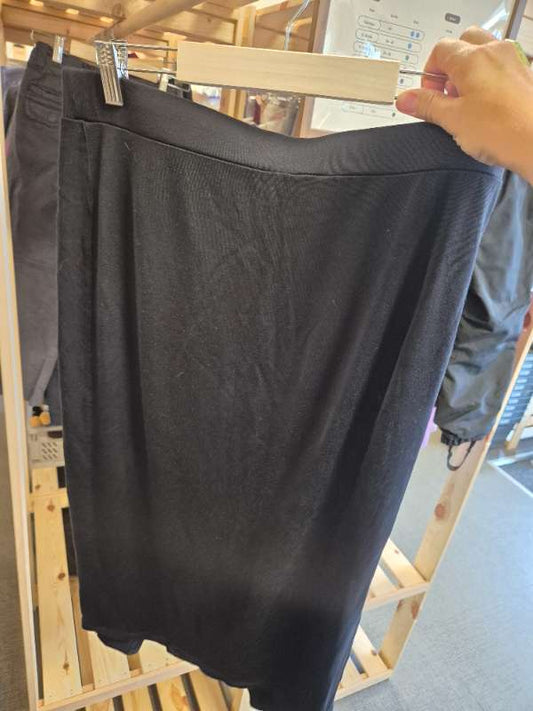 Svart kjol OVS
