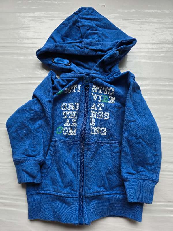 Blå hoodie