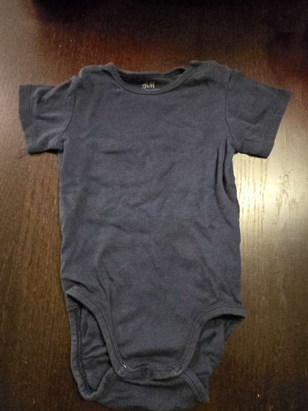 Mörkblå body från H&M