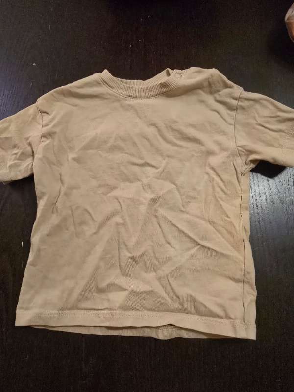 Beige T-shirt