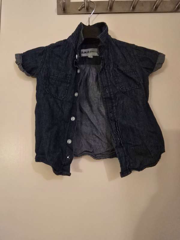 Kortärmad blå skjorta