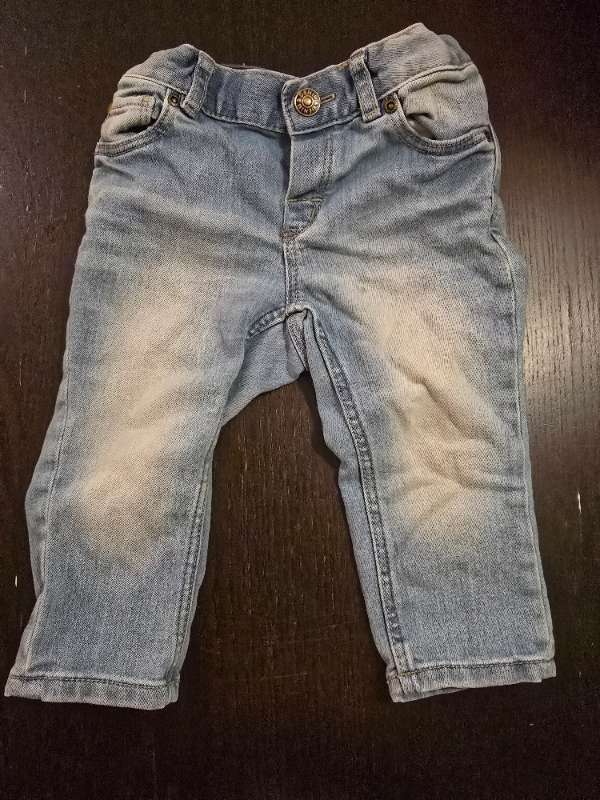 Ljusblå jeans
