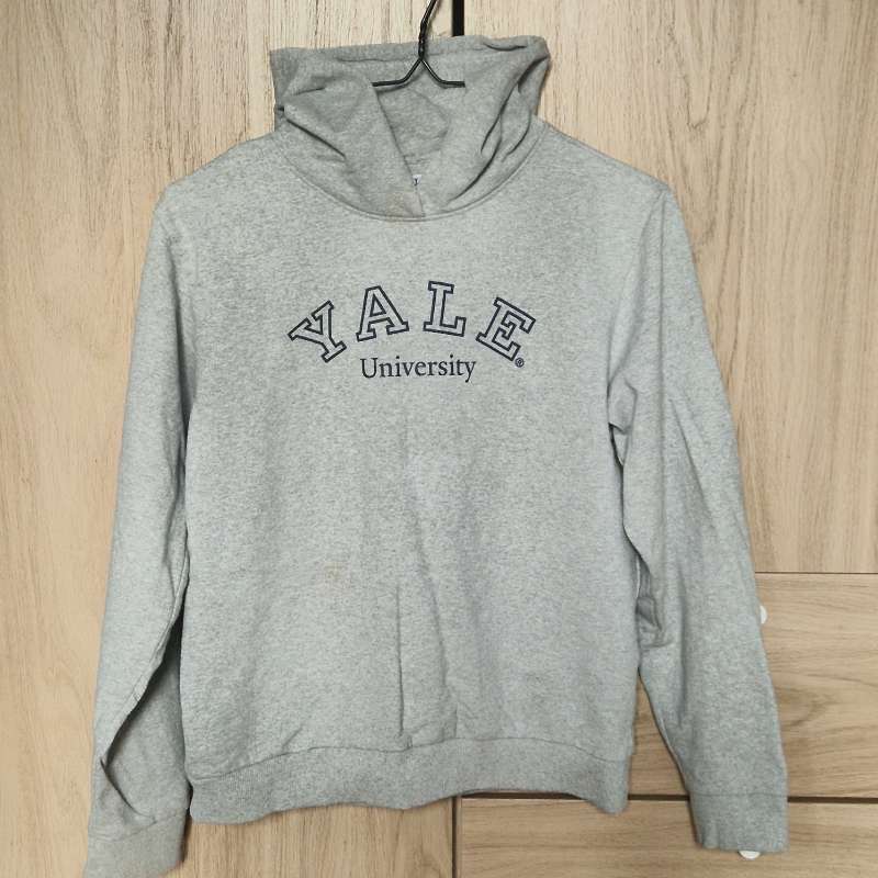 Yale hoodie