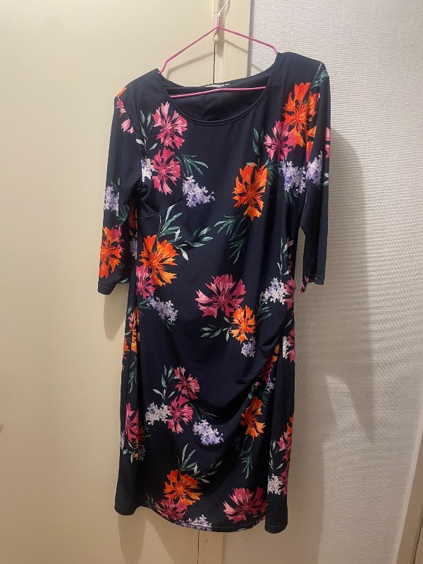 Blommig klänning
