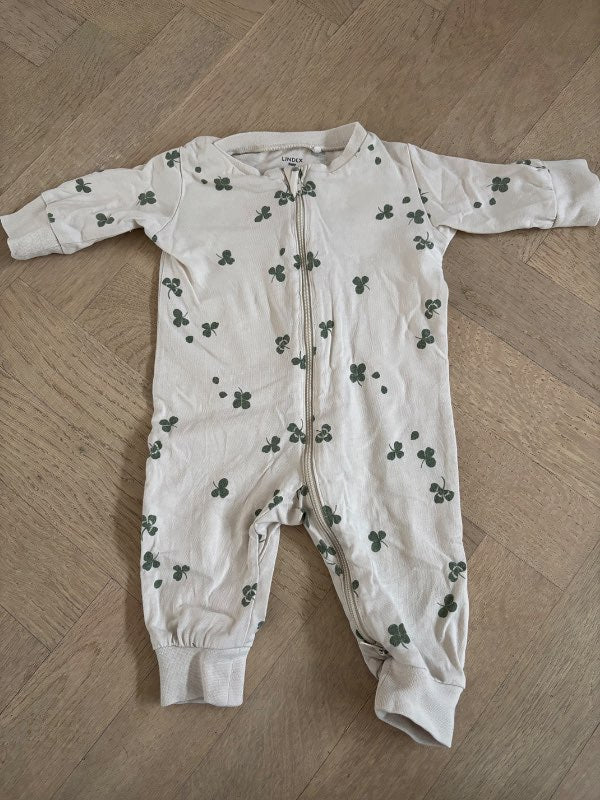 Lindex Klöver Pyjamas 56