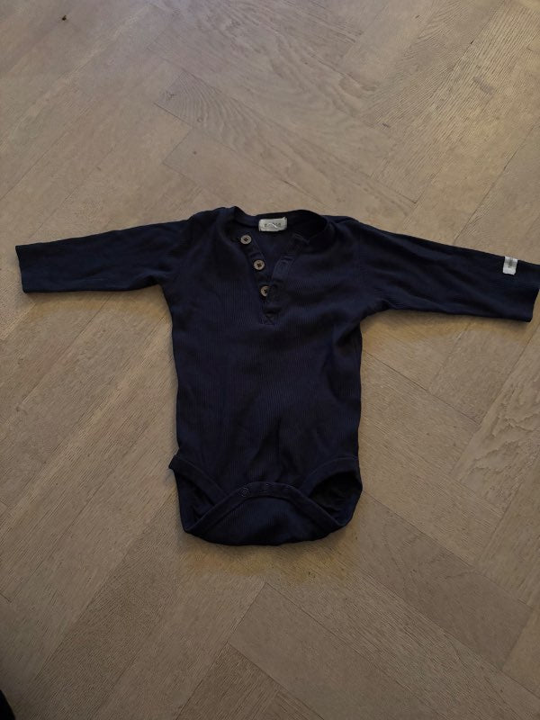 Newbie marinblå Body 68