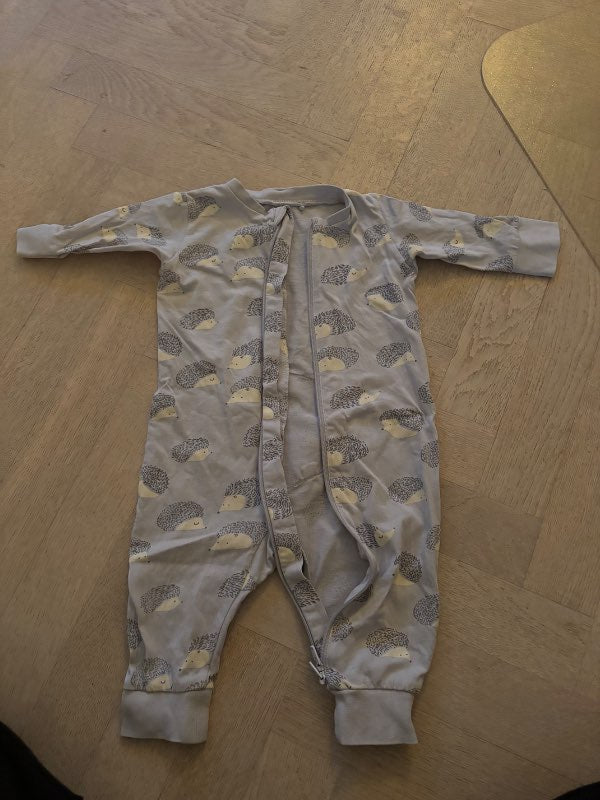 Lindex igelkott Pyjamas 68