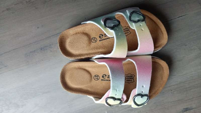 Innetofflor glitter regnbåge