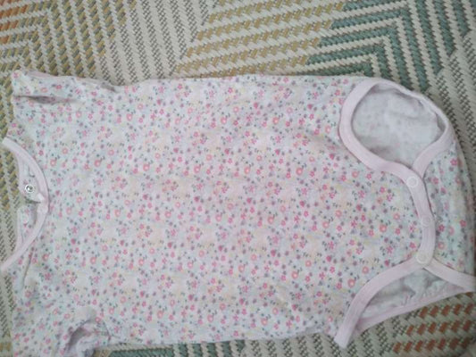 Vit blommiga body
