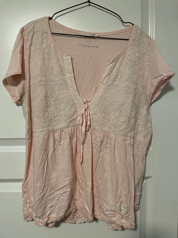 ODD MOLLY topp med spets