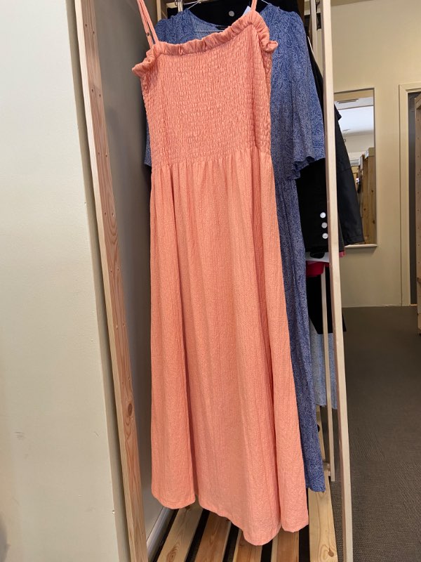 Orange sol klänning