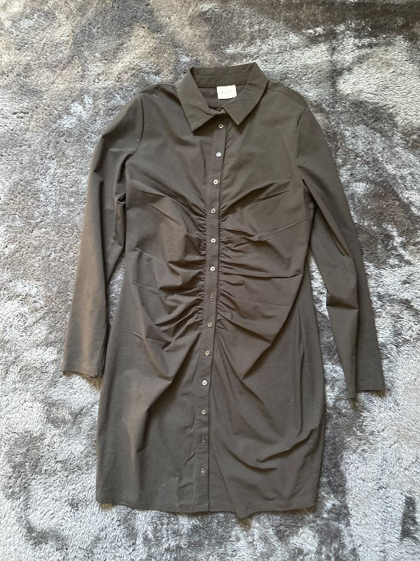 Svart långärmad klänning Vila