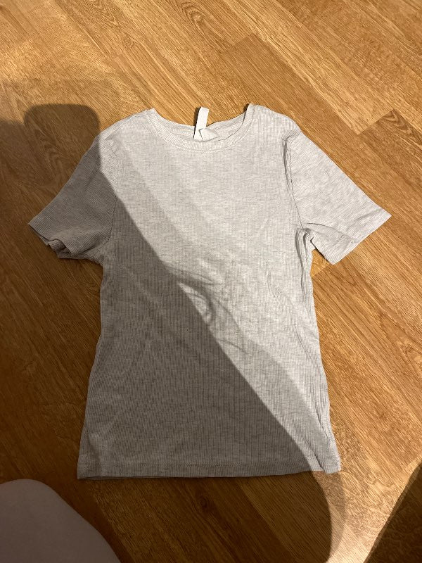 Grå ribbad tröja HM