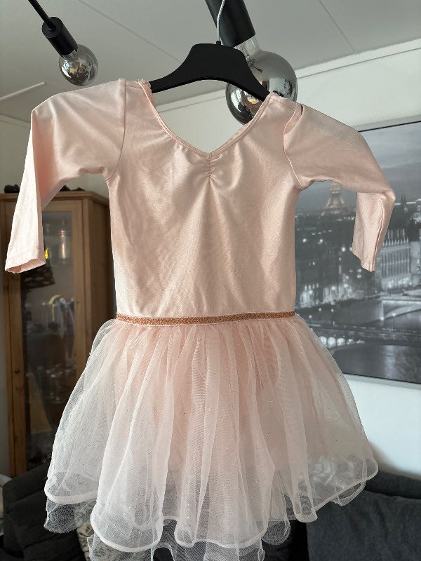Dansdräkt med tyll rosa HM