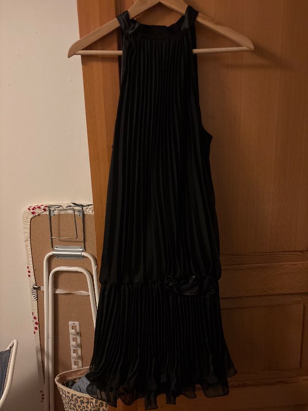 Klänning Gina Tricot