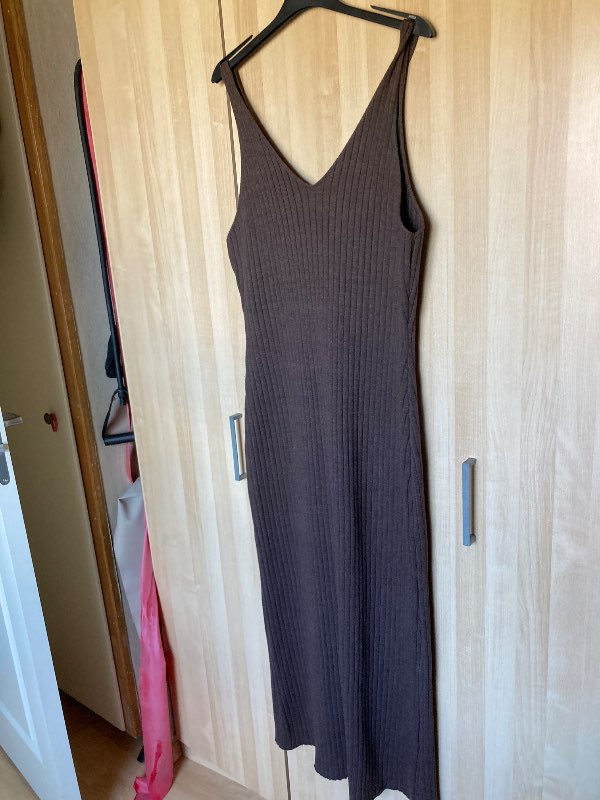 Stickade klänning brun lång