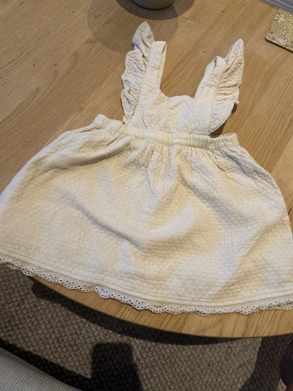 Hängselklänning från Zara