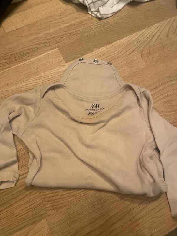 H&M body 68