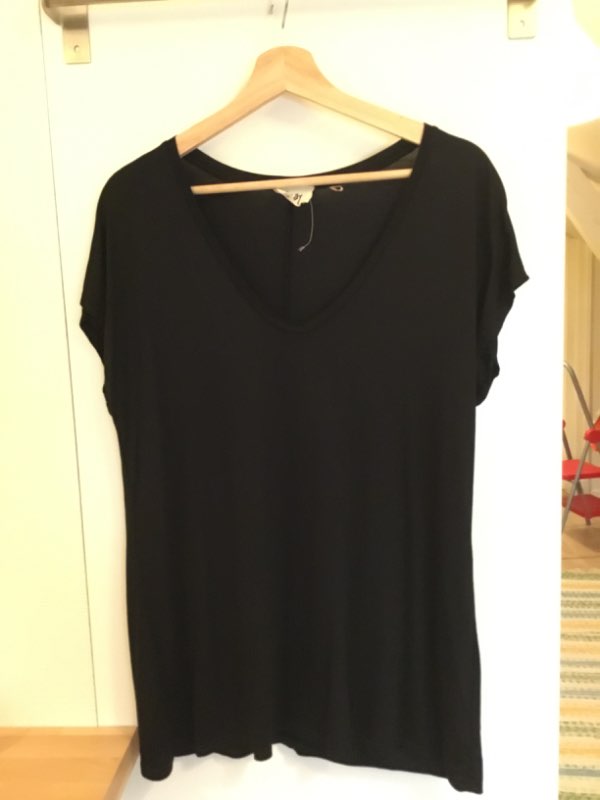 Isay Svart viskos top