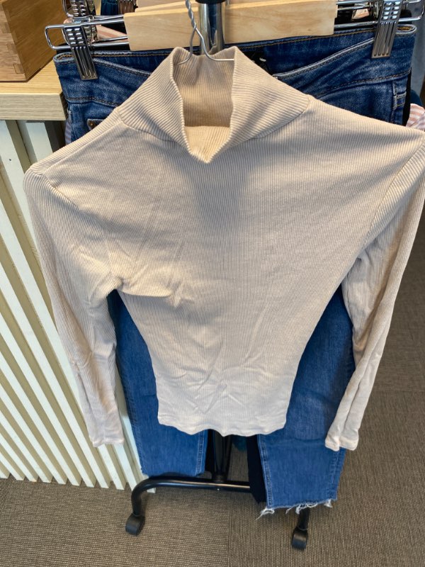 Beige Polotröja