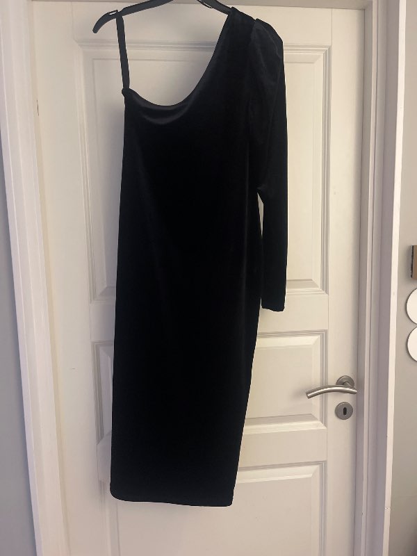 Klänning, one shoulder