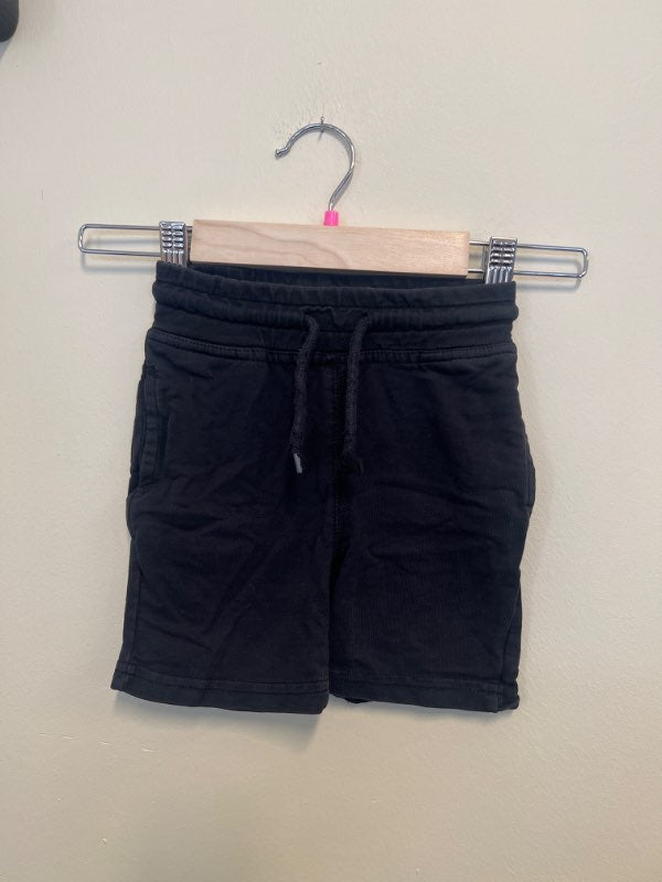 Baby skill svarta shorts