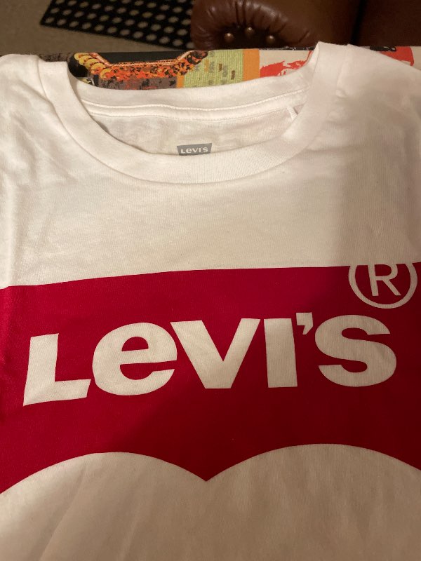 T-shirt Lewis