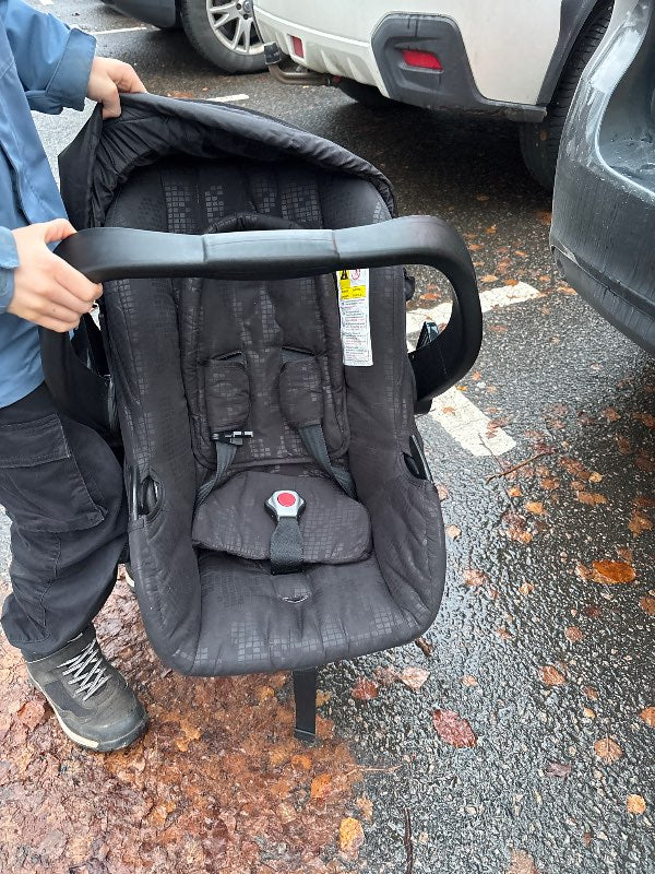 Axkid babyskydd inkl bas