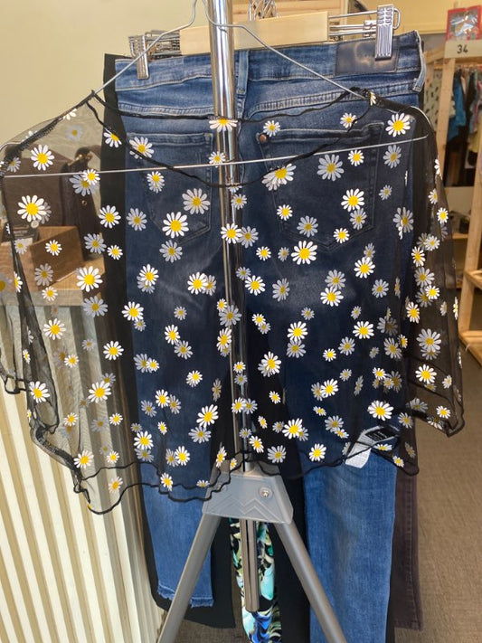 Blommig Svart Mesh