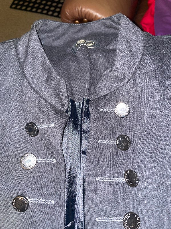 Svart kavaj med knappar