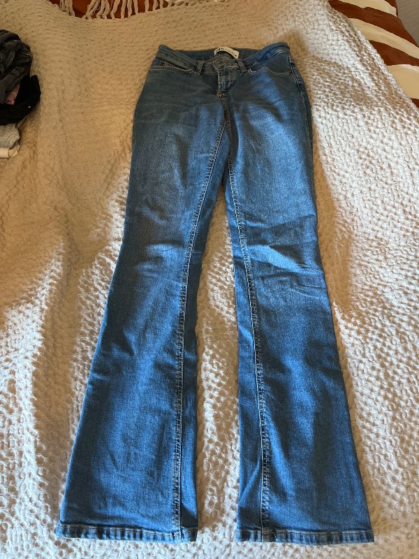 Zara blå bootcut jeans