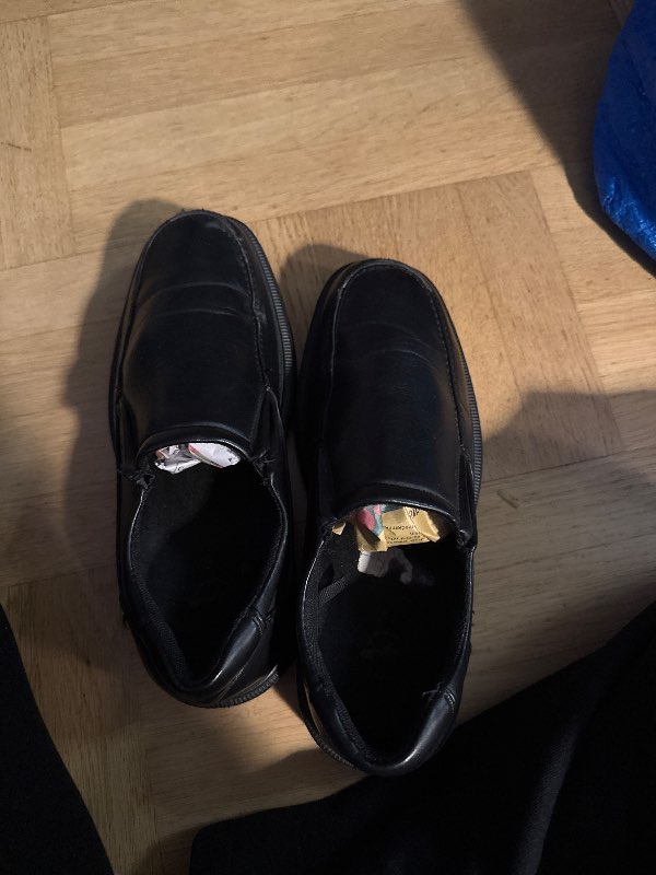 Svarta loafers