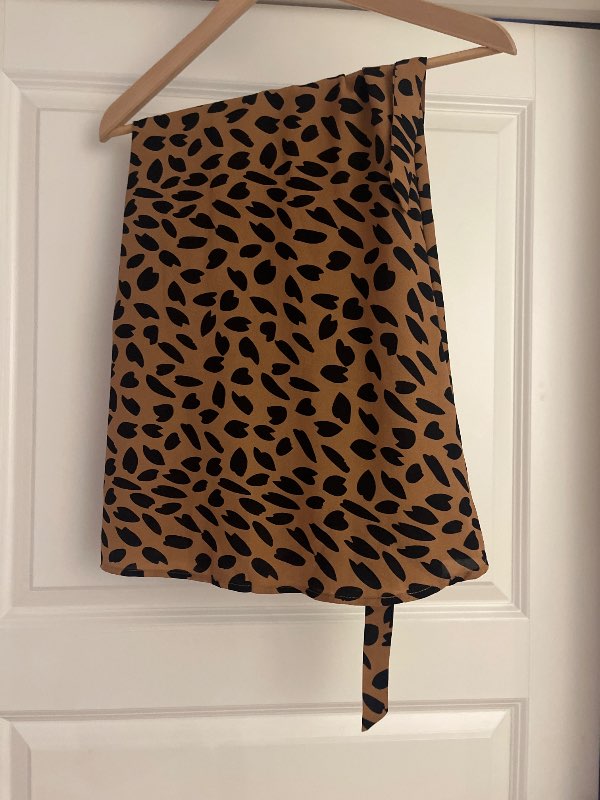 Omlottkjol, leopardmönstrad