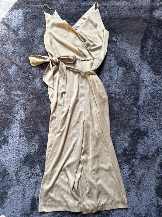 Grön jumpsuit H&M
