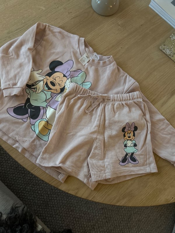 Rosa set med Mimmi pigg