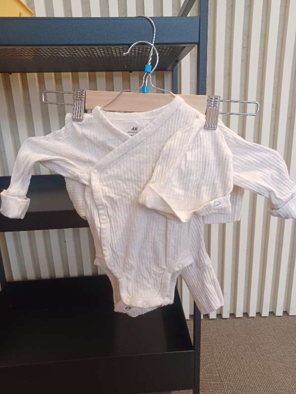 EKO 3 set. Byxa, body, mössa